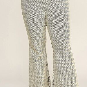 NWT Plus Black & White Patterned Pants